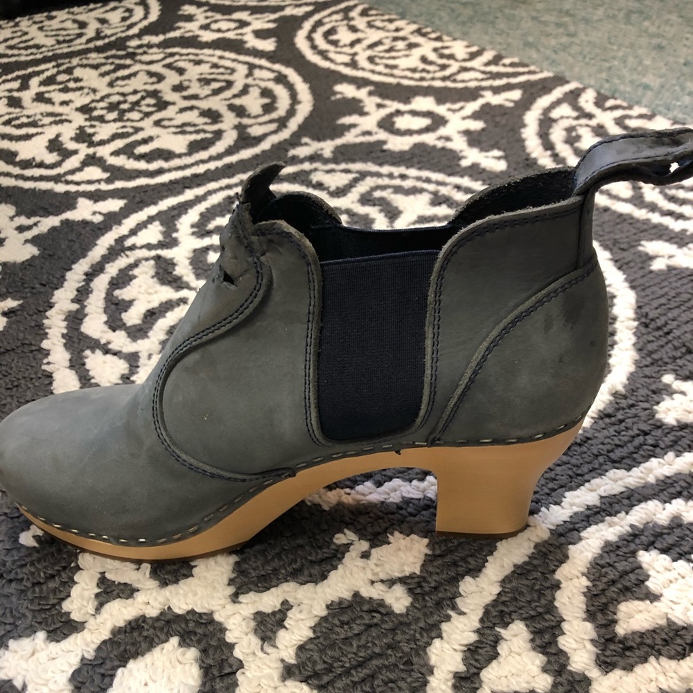Gray Swedish Hasbeens Ankle Boots Fits like Size 9